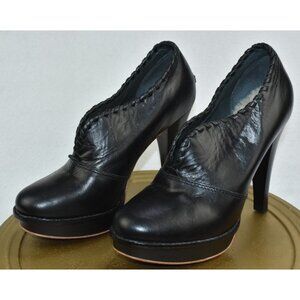 UGG Jamison Women Booties Size 8.5 Black Leather Sheepskin Lined Platform Shoes